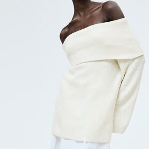 H&M Gray Off-Shoulder Women Sweater in M